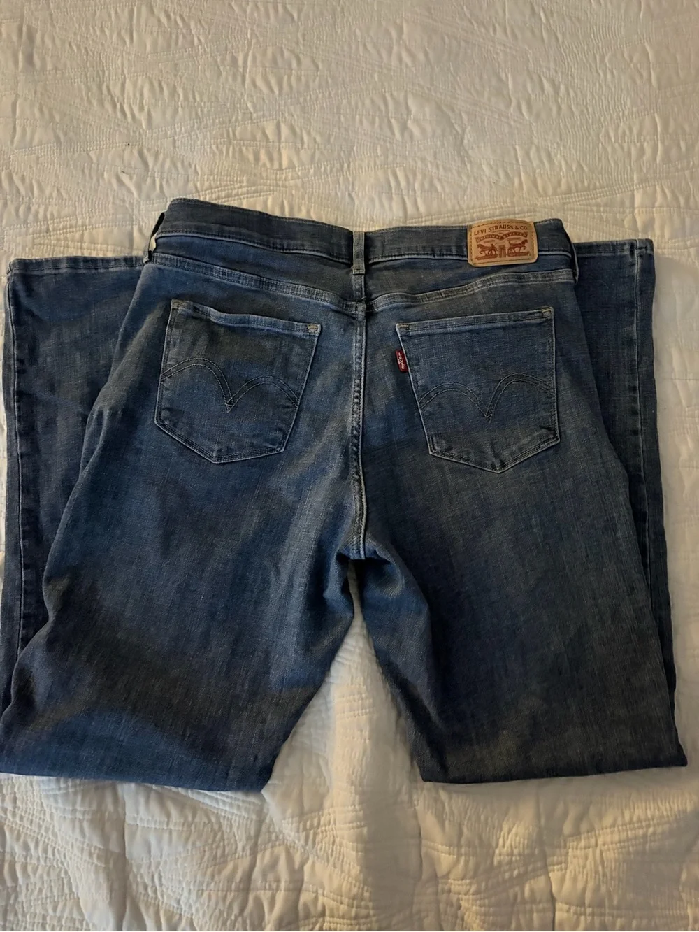 Levi's Classic Straight Jeans - Medium Blue Wash